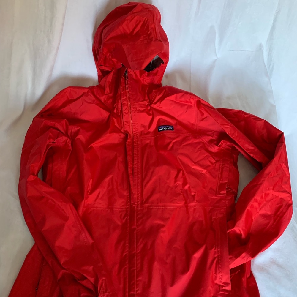 Patagonia windbreaker/raincoat